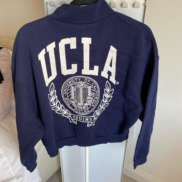 UCLA sweater - Picture 2 of 3
